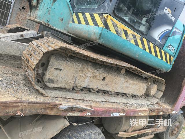 右側(cè)行走馬達(dá)蓋板(行走機(jī)構(gòu)) 右側(cè)行走馬達(dá)蓋板(行走機(jī)構(gòu))