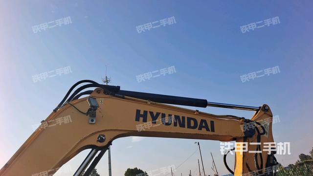 大臂整體?右側(cè)(工作和回轉(zhuǎn)裝置) 大臂整體?右側(cè)(工作和回轉(zhuǎn)裝置)