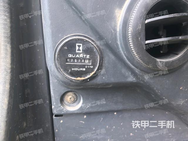 小時表(駕駛室部分) 小時表(駕駛室部分)