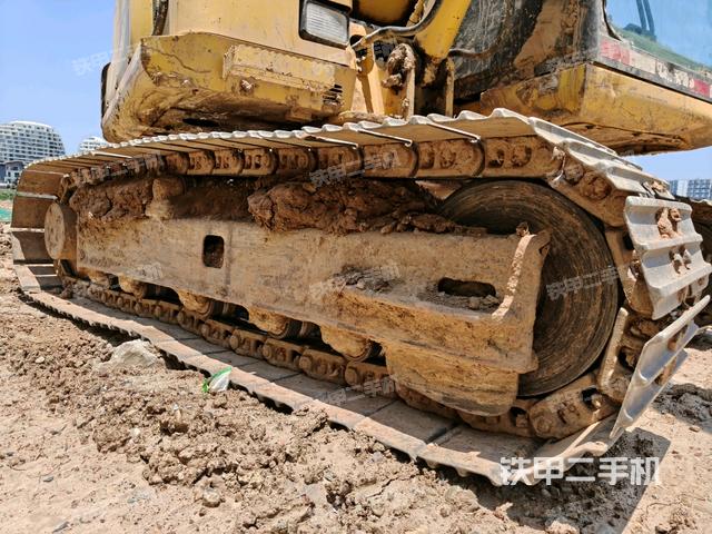 右側(cè)履帶整體?（行走機(jī)構(gòu)）