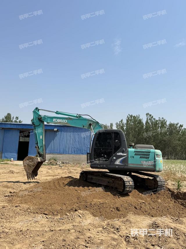 駕駛室整體（整機(jī)外觀）