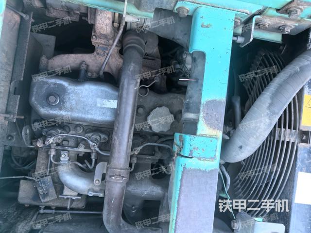 神钢SK200U挖掘机的设备实拍-第48张实拍照片
