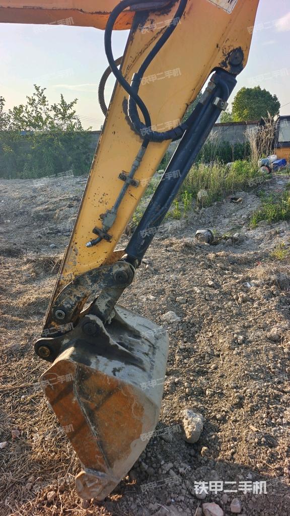 小臂整體右前(工作和回轉(zhuǎn)裝置) 小臂整體右前(工作和回轉(zhuǎn)裝置)