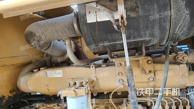 發(fā)動機右側(cè)(整機外觀及大件) 發(fā)動機右側(cè)(整機外觀及大件)