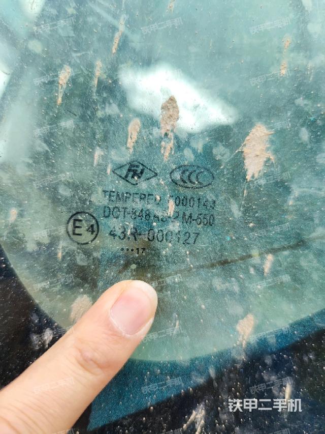后窗玻璃角標(biāo)(駕駛室部分) 后窗玻璃角標(biāo)(駕駛室部分)