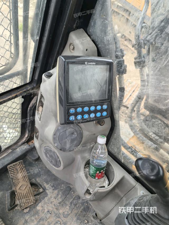 顯示屏?(駕駛室部分) 顯示屏?(駕駛室部分)