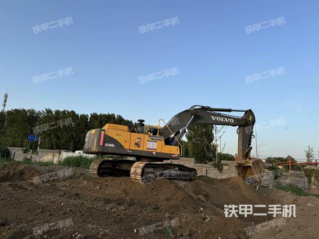 整机右后45°(整机外观) 整机右后45°(整机外观)