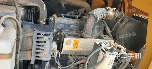 發(fā)動(dòng)機(jī)整體俯視(整機(jī)外觀) 發(fā)動(dòng)機(jī)整體俯視(整機(jī)外觀)