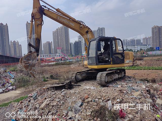柳工CLG915D挖掘機