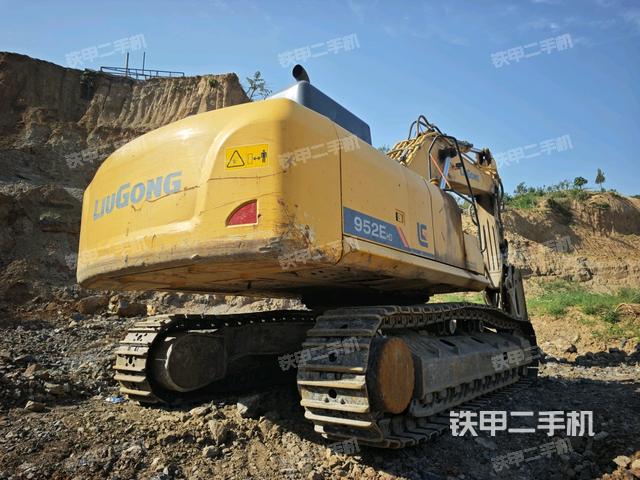 整机右后45°(整机外观) 整机右后45°(整机外观)