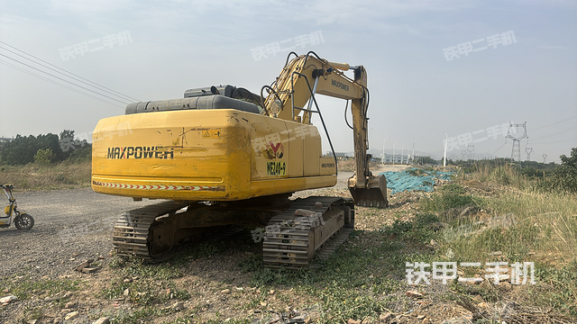 整機(jī)右后45°(整機(jī)外觀) 整機(jī)右后45°(整機(jī)外觀)