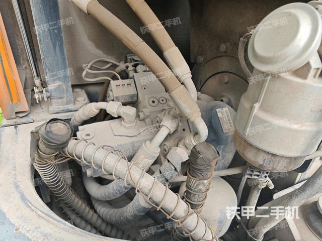 液壓泵室(大件艙室) 液壓泵室(大件艙室)