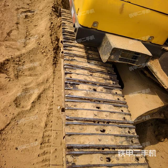 單側履帶整體(整機外觀) 單側履帶整體(整機外觀)