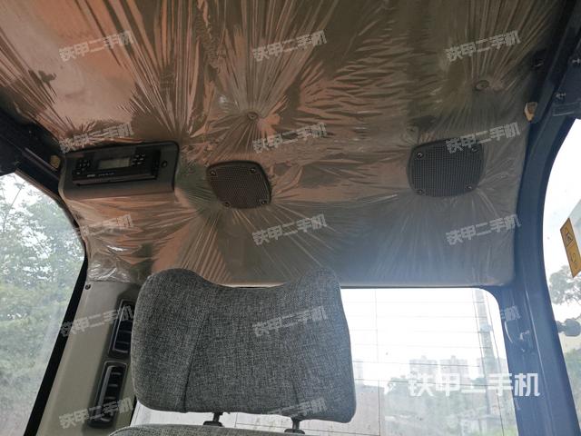 座椅后部(駕駛室部分) 座椅后部(駕駛室部分)