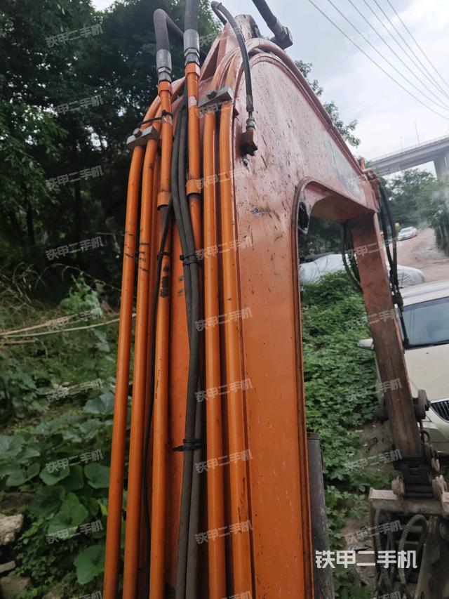 小臂整體右前(工作和回轉(zhuǎn)裝置) 小臂整體右前(工作和回轉(zhuǎn)裝置)