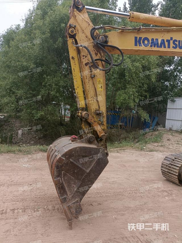 铲斗45度(工作和回转装置) 铲斗45度(工作和回转装置)