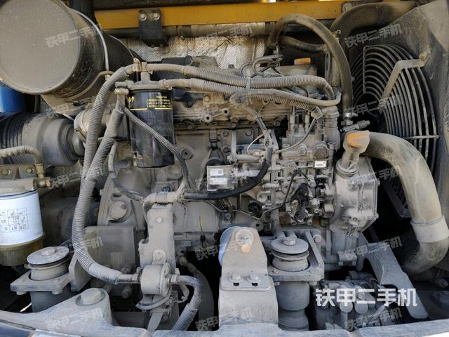 發(fā)動機(jī)整體俯視(整機(jī)外觀) 發(fā)動機(jī)整體俯視(整機(jī)外觀)