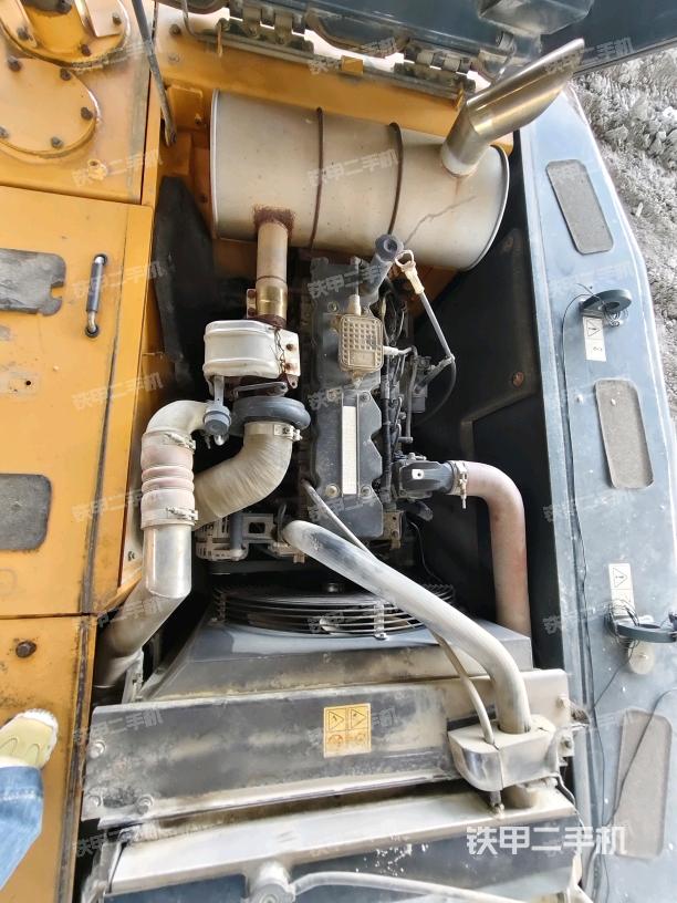 发动机整体俯视(整机外观) 发动机整体俯视(整机外观)