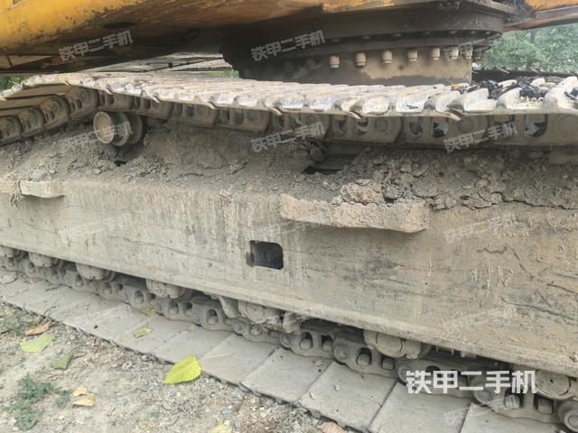右側(cè)行走馬達(dá)蓋板(行走機(jī)構(gòu)) 右側(cè)行走馬達(dá)蓋板(行走機(jī)構(gòu))