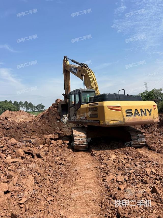 三一重工SY245H挖掘機(jī)