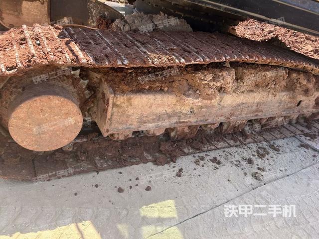 右侧行走马达盖板(行走机构) 右侧行走马达盖板(行走机构)