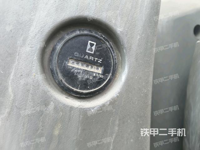 小時表(駕駛室部分) 小時表(駕駛室部分)