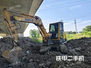 山东临工E660FL挖掘机实拍图片