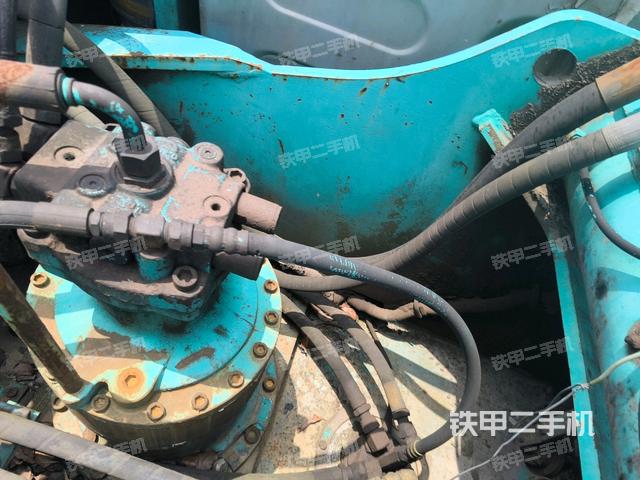 氣門室蓋螺絲特寫(上車部件) 氣門室蓋螺絲特寫(上車部件)