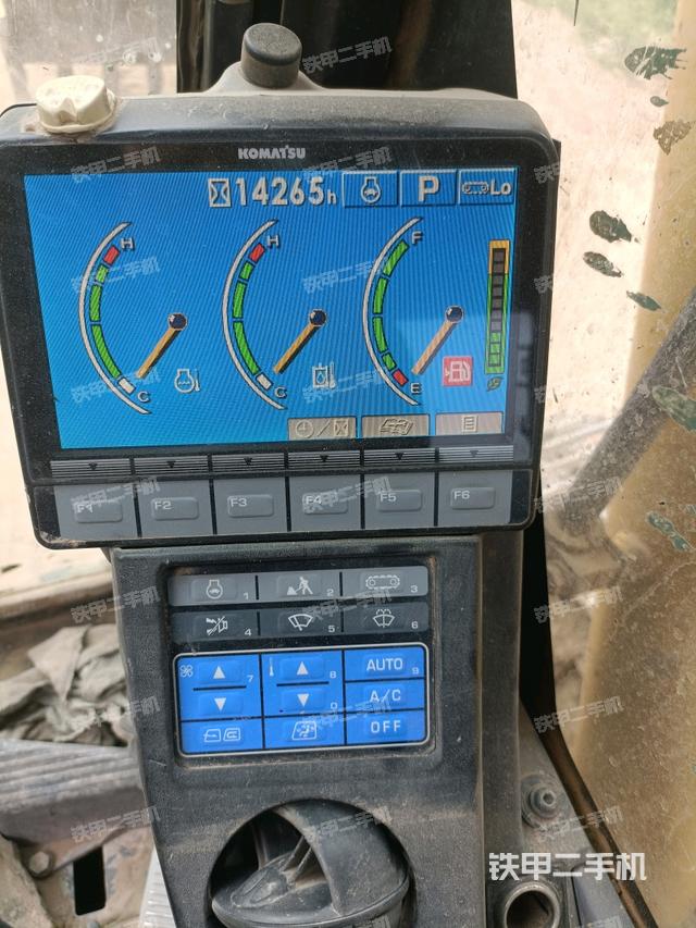 小时表(驾驶室部分) 小时表(驾驶室部分)