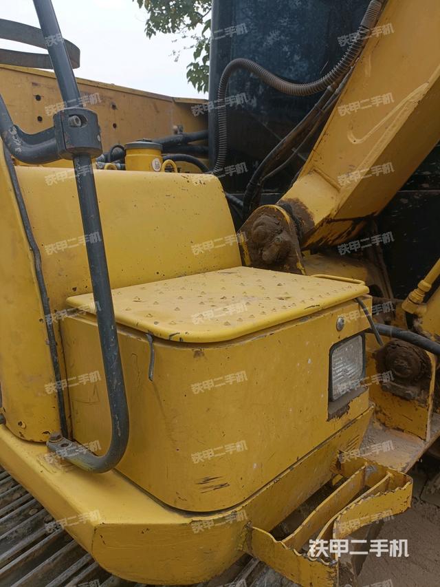 大臂根部 斜(工作和回转装置) 大臂根部 斜(工作和回转装置)