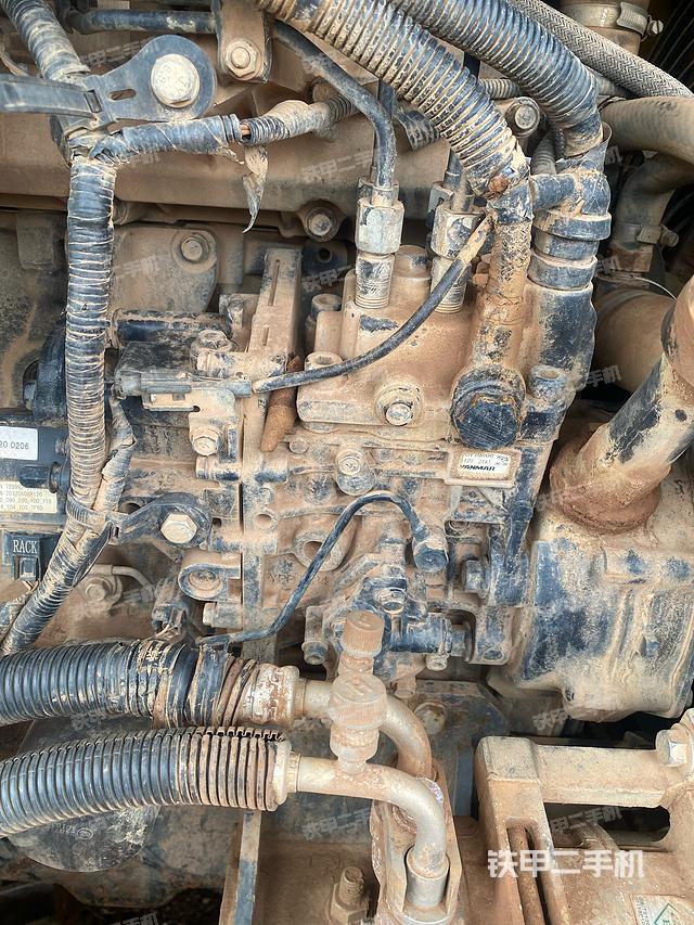 發(fā)動機整體俯視(整機外觀) 發(fā)動機整體俯視(整機外觀)