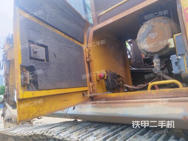電瓶(大件艙室) 電瓶(大件艙室)