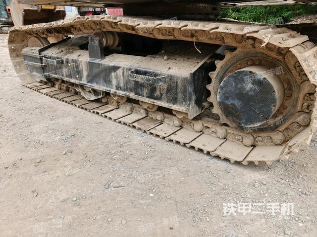 右驅(qū)動輪(行走機構(gòu)) 右驅(qū)動輪(行走機構(gòu))