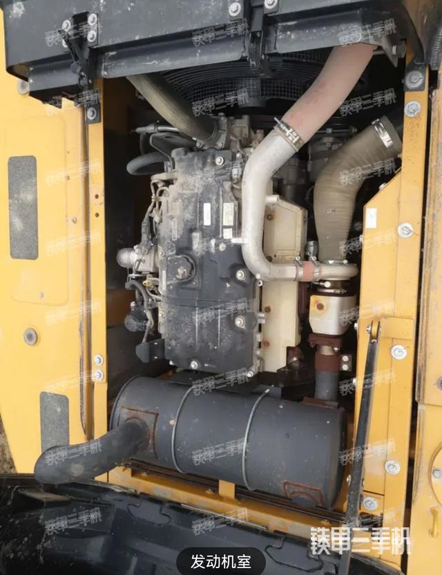 发动机整体俯视（整机外观）