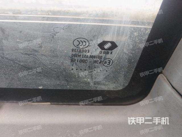后窗玻璃角標(駕駛室部分) 后窗玻璃角標(駕駛室部分)
