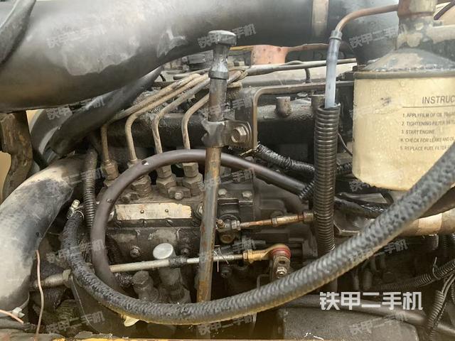 發(fā)動(dòng)機(jī)整體俯視(整機(jī)外觀) 發(fā)動(dòng)機(jī)整體俯視(整機(jī)外觀)