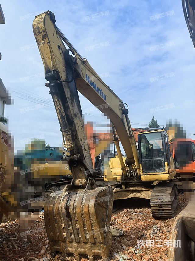 小松PC200-7挖掘機(jī)