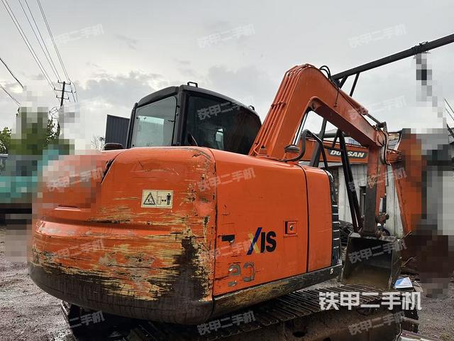 整機(jī)右后45°(整機(jī)外觀) 整機(jī)右后45°(整機(jī)外觀)