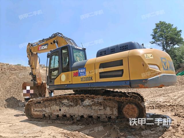 徐工XE380DK挖掘机的设备实拍-第2张实拍照片