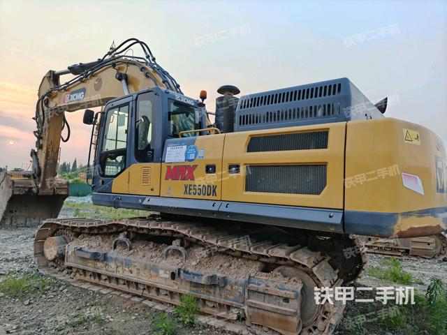 徐工XE550DK挖掘機(jī)