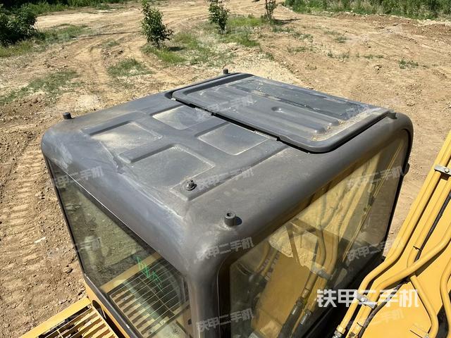 駕駛室頂部（整機(jī)外觀）