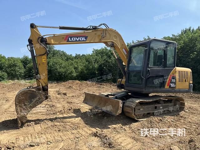 雷沃重工FR75E2挖掘機