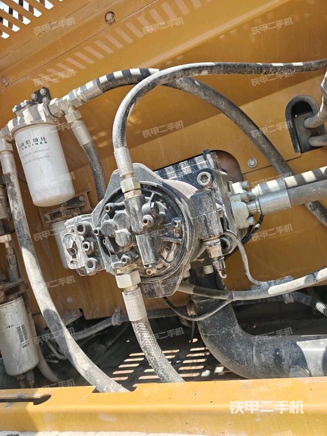 液压泵室（大件舱室）