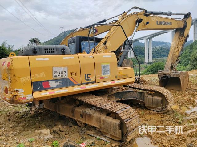 右前45(整機(jī)外觀) 右前45(整機(jī)外觀)