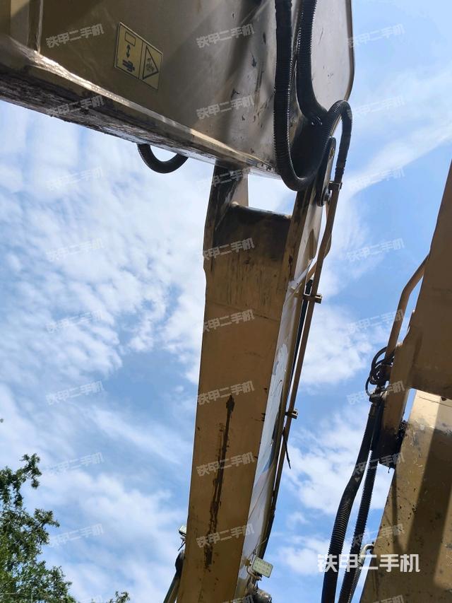 大臂整體?右側(cè)(工作和回轉(zhuǎn)裝置) 大臂整體?右側(cè)(工作和回轉(zhuǎn)裝置)