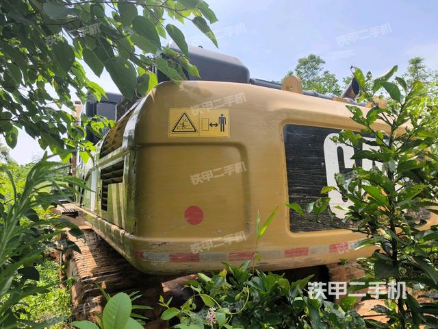 左后45(整機(jī)外觀) 左后45(整機(jī)外觀)
