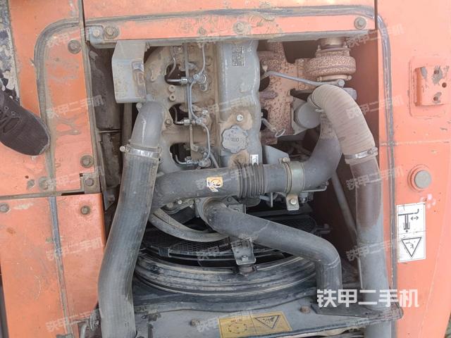 發(fā)動(dòng)機(jī)整體俯視(整機(jī)外觀) 發(fā)動(dòng)機(jī)整體俯視(整機(jī)外觀)