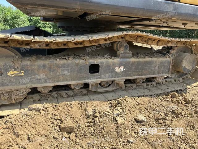 單側(cè)履帶整體（整機(jī)外觀）