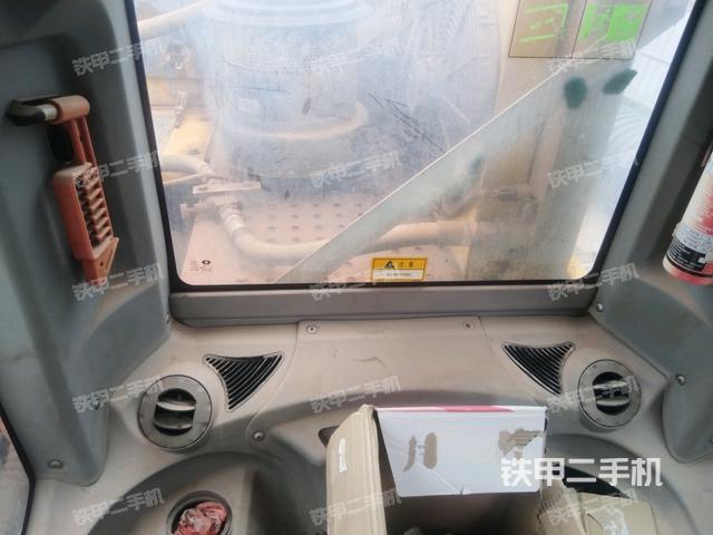 座椅后部(駕駛室部分) 座椅后部(駕駛室部分)