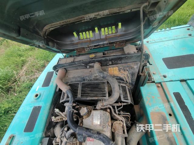 水箱+风扇特写(上车部件) 水箱+风扇特写(上车部件)